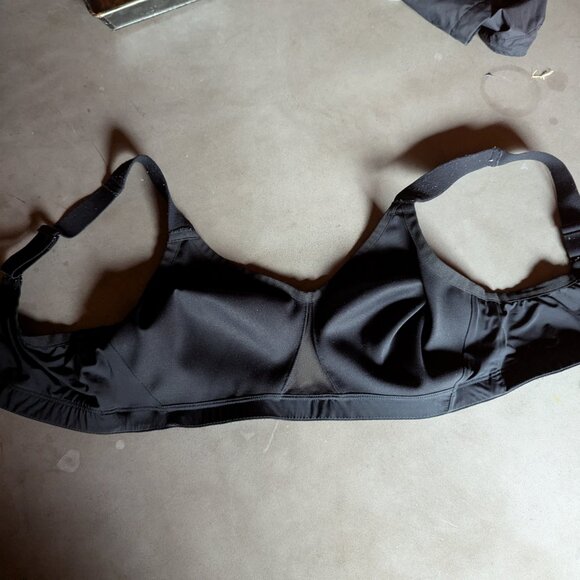 Natori Aria Full Fit Wireless Bra | Black 34DD - Picture 4 of 16